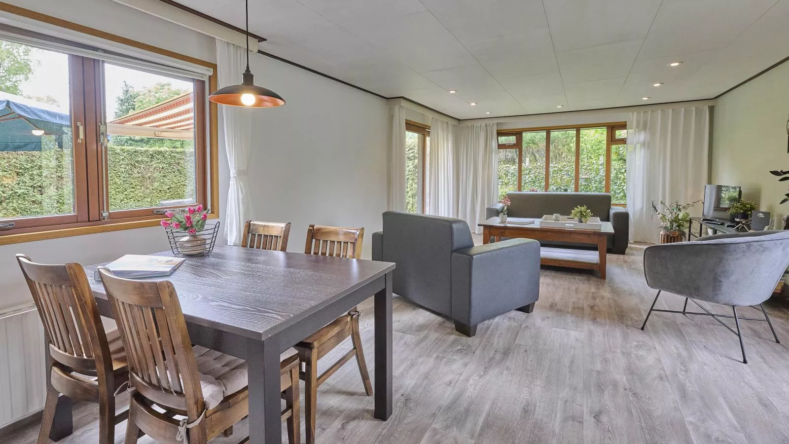 Torenvalk-Dining room