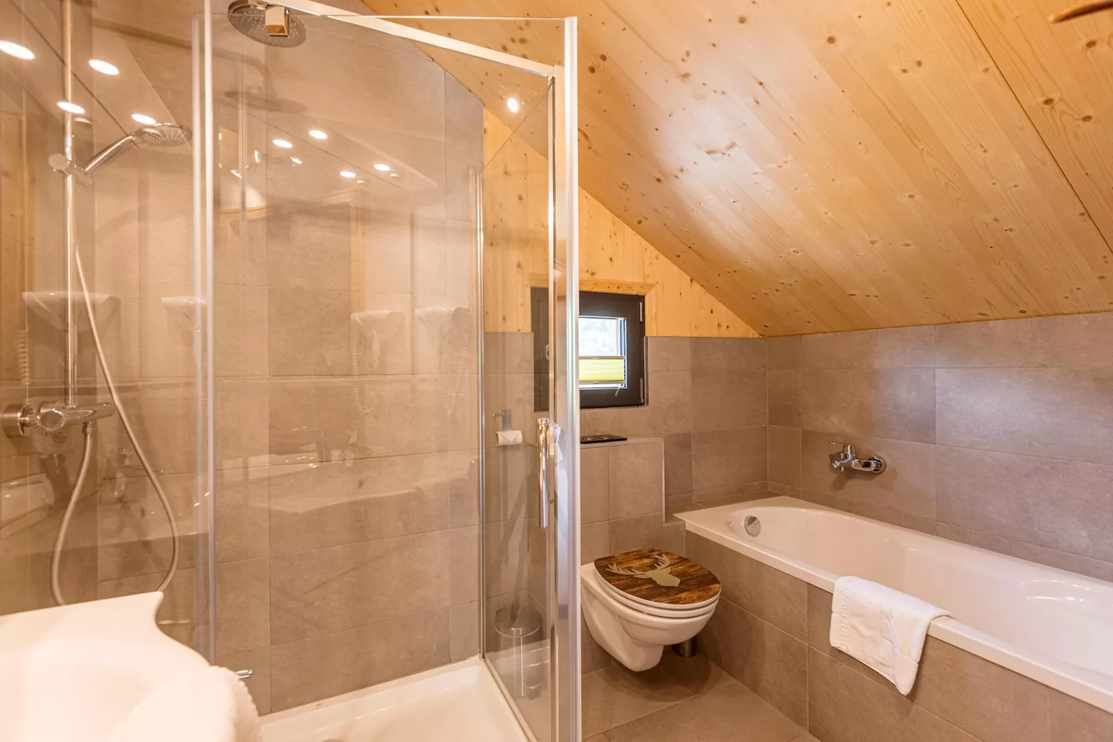 Kreischberg Chalet 29a-Badezimmer