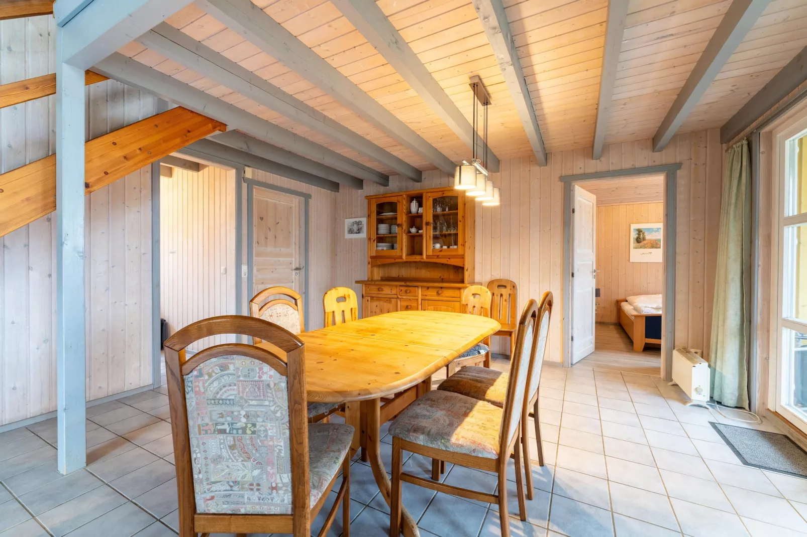 Kranich 244-Dining room