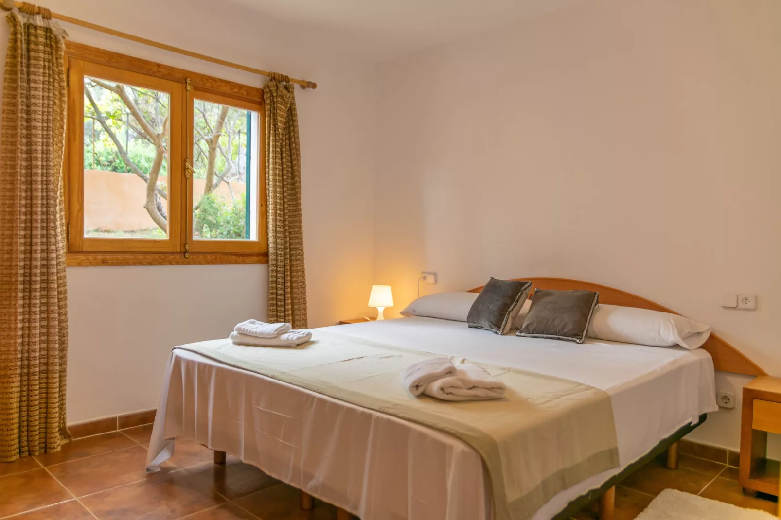 Villa Maria (port Des Canonge)-Image-tags.