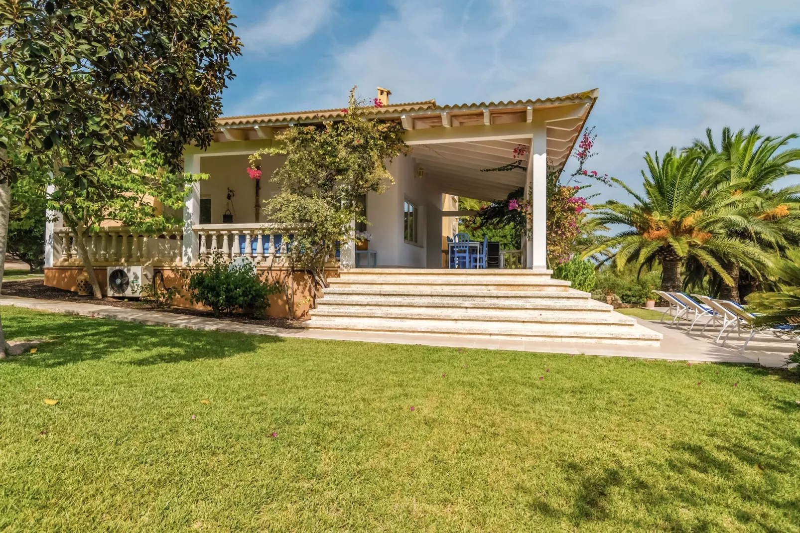 Casa Bonita (ses Salines)-Außenbereich Sommer