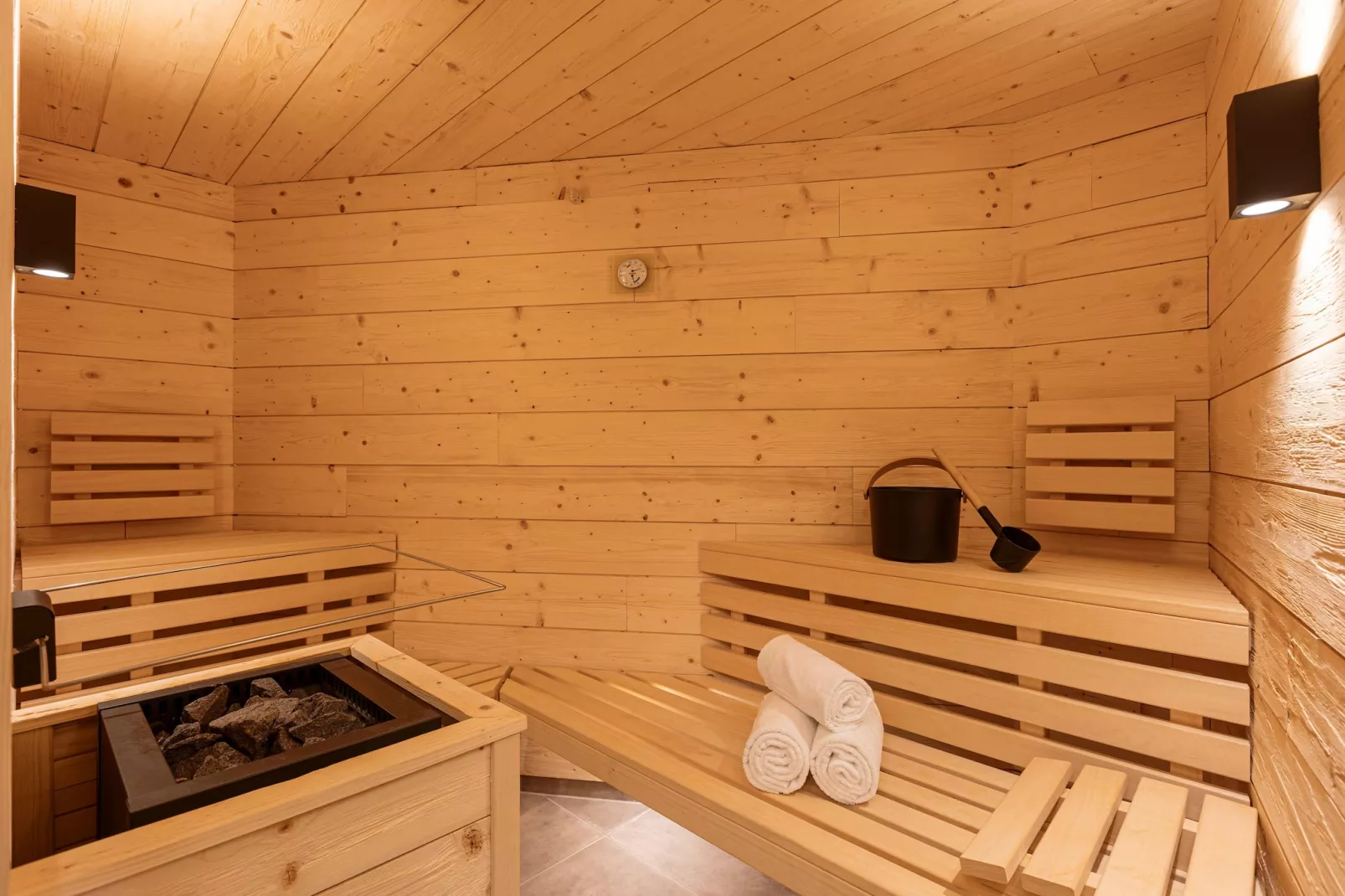 Fiss Suites 1-Wellness
