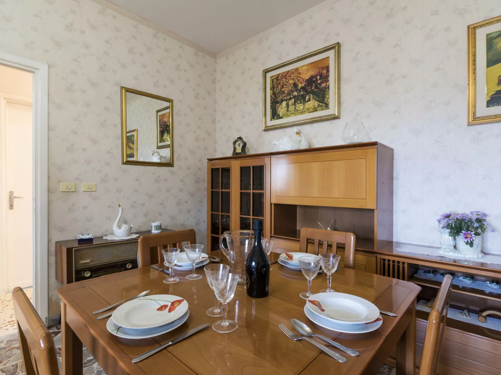 Fiumicino House-Inside