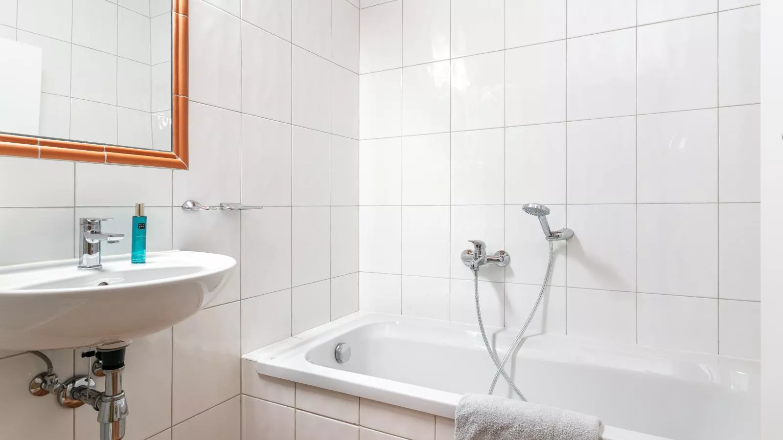 Schweizerhof Melisse-Bathroom