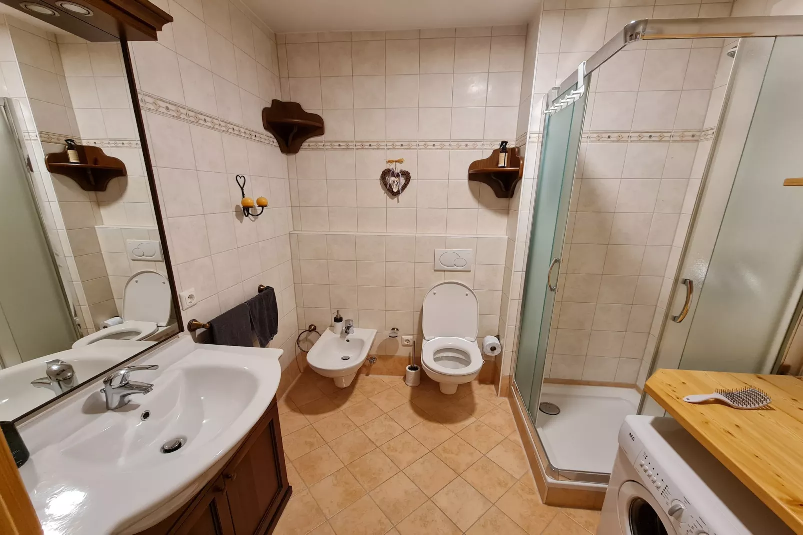 Haus Sofia-Bathroom