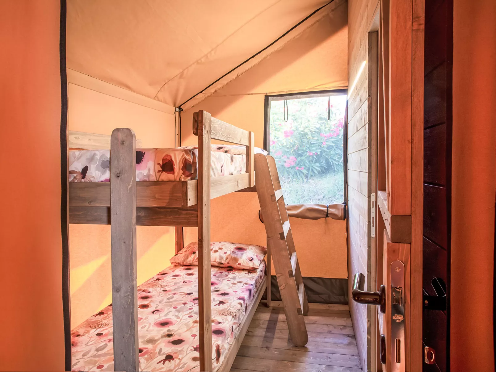 Glampingtent Zeus-Inside