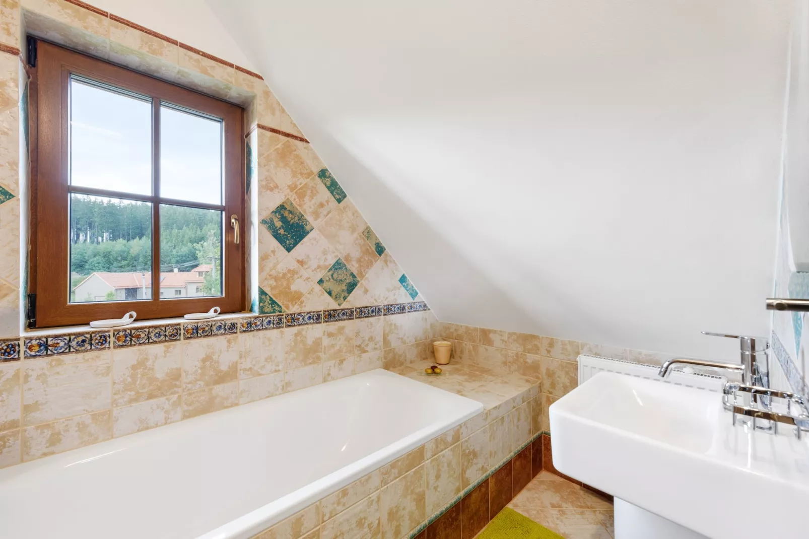 Orlík JVNL102-Badezimmer