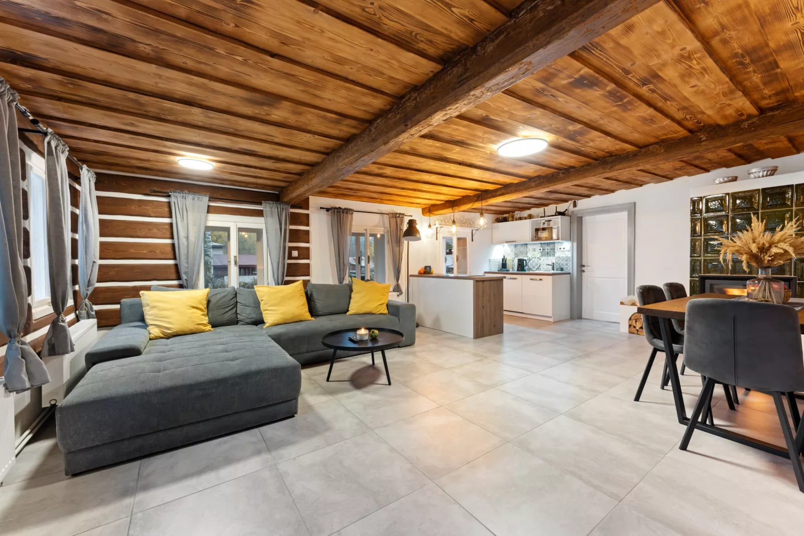 Dolni Branna KDB026-Living room