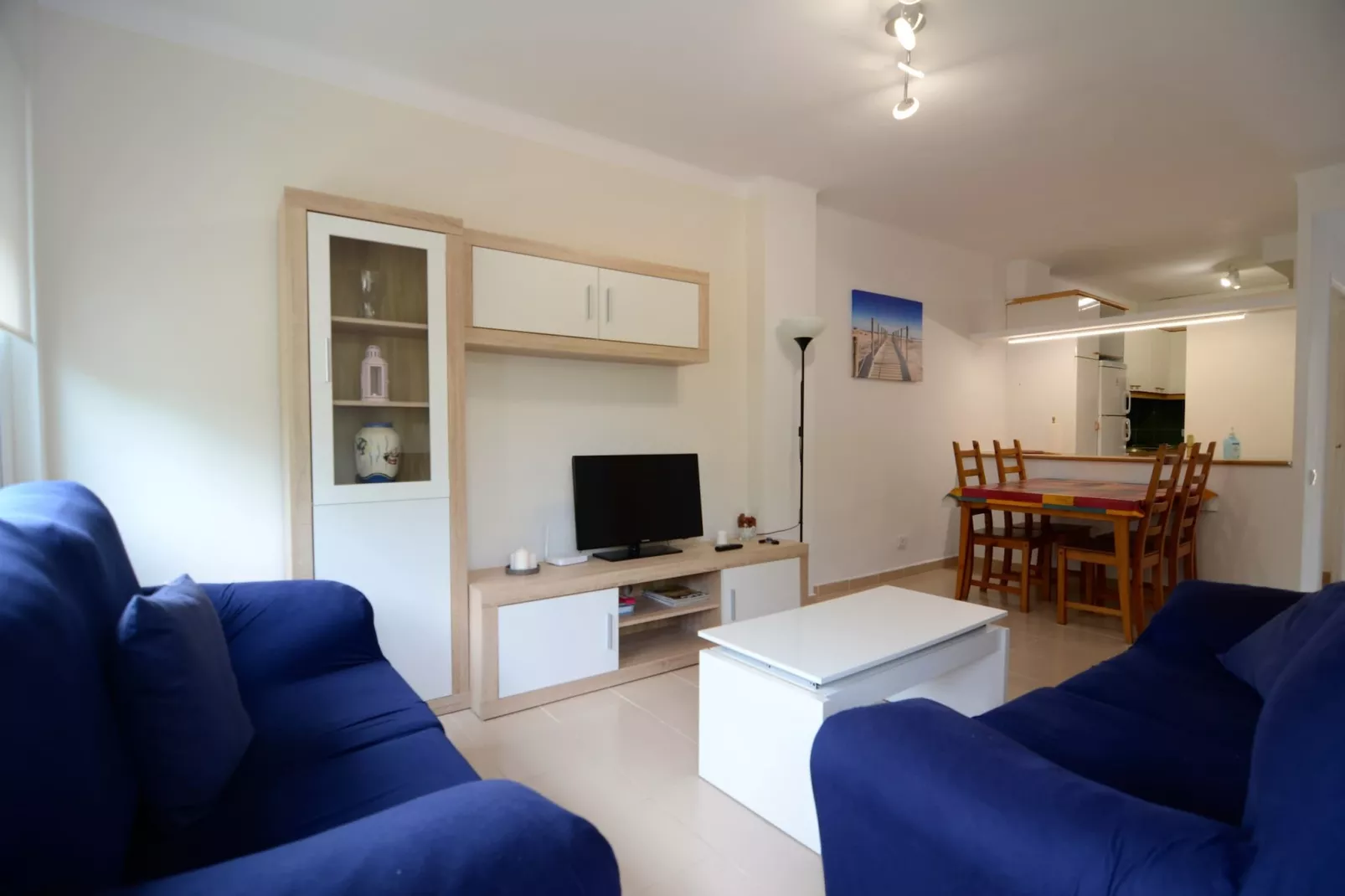BOSMAR 3G-Living room