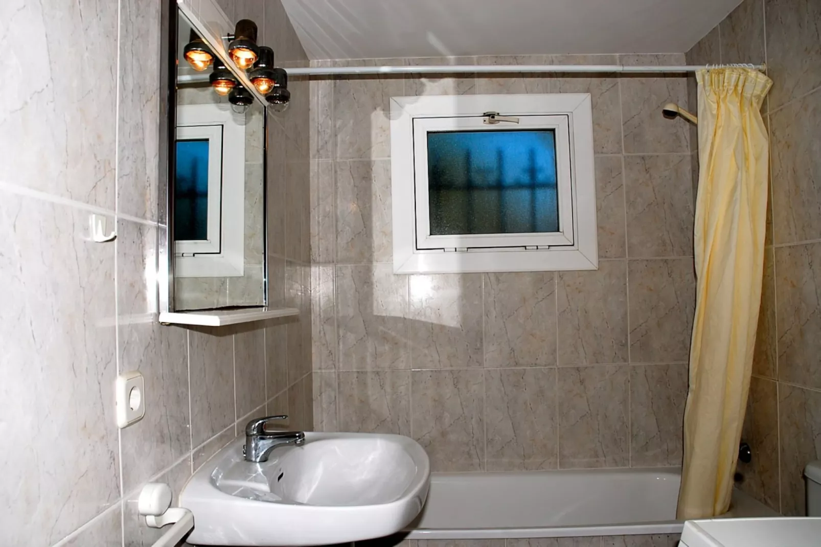LES PALMERES  9-Bathroom