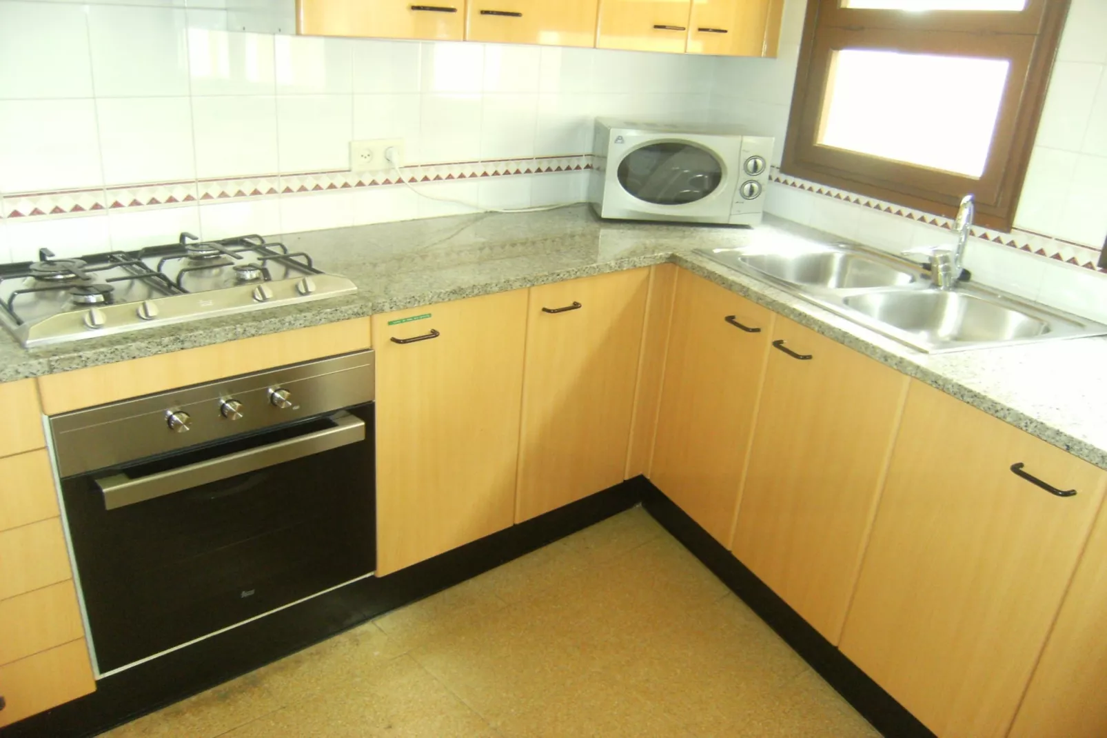 MARINA 2-A-Kitchen