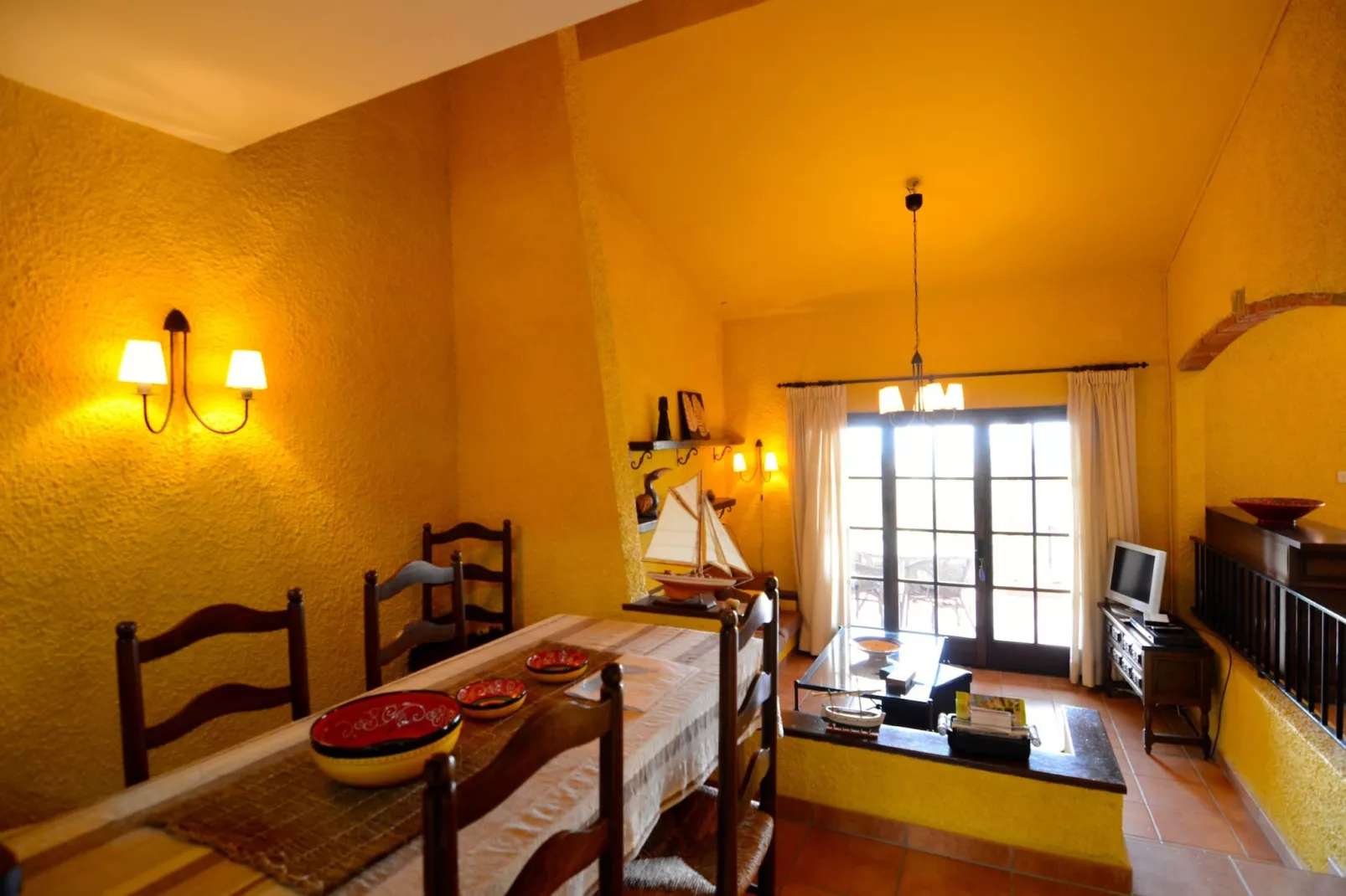BERNA, 2-Dining room