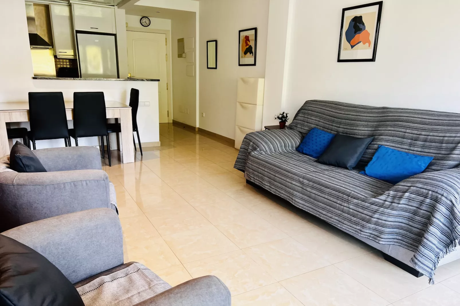 BRISES DEL MAR 3-3-Living room