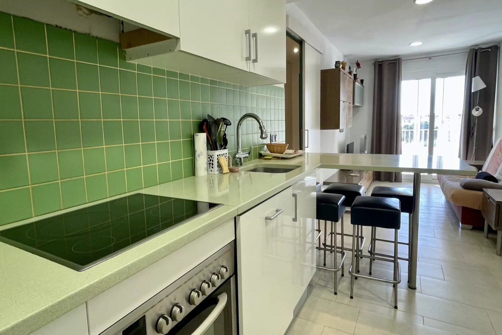 ROCAMAURA I B 4-4-Kitchen