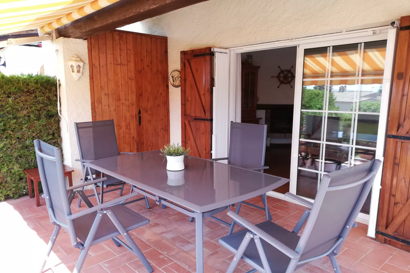 LES PALMERES 43-Terrace balcony