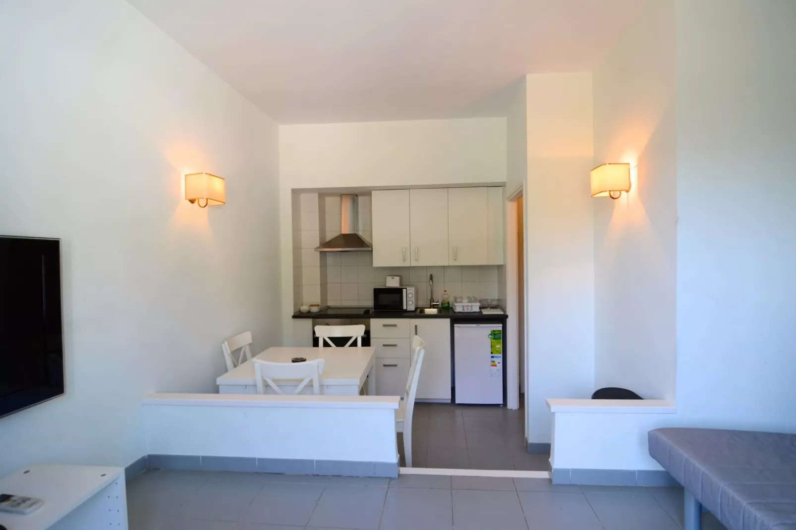 BLAU PARK 126-Kitchen