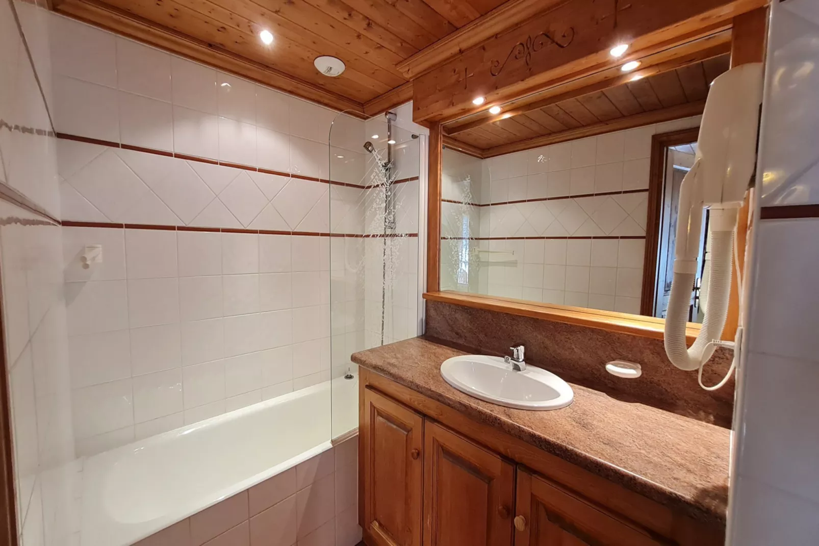 Alpina Lodge N°12 - 3P8-Bathroom