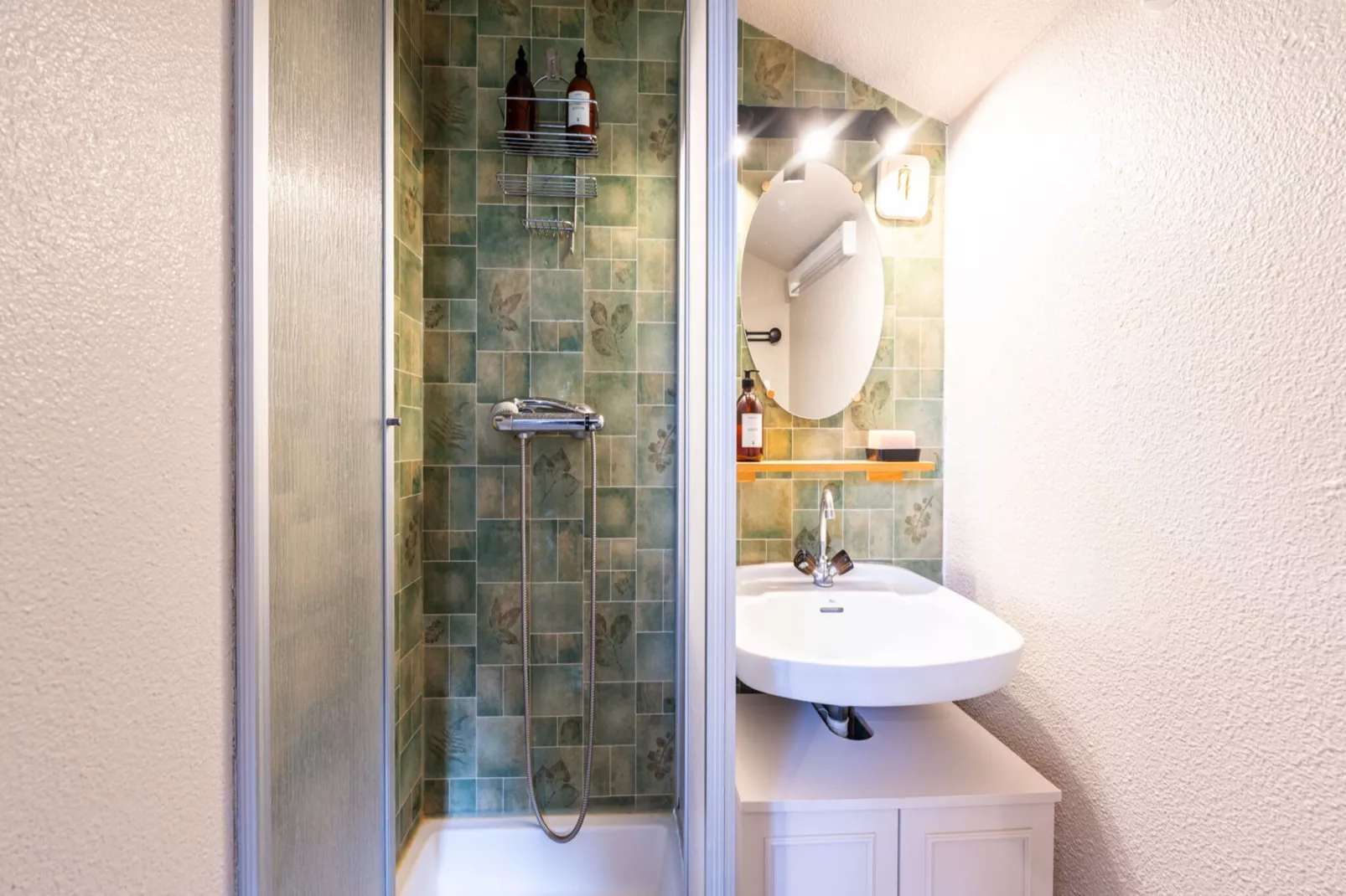 LES ARCADES N°310 - 2P6-Bathroom