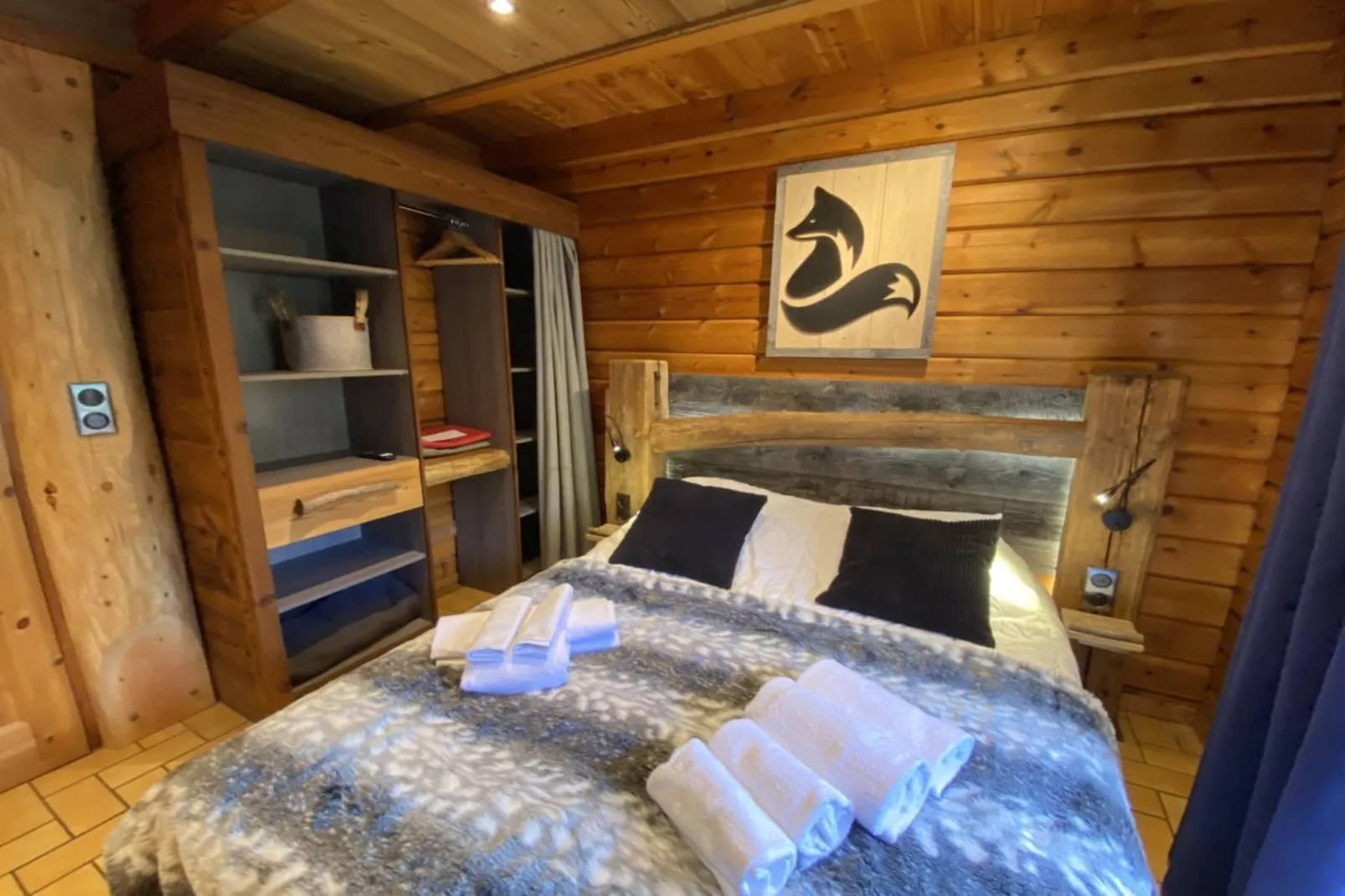 LE RENARD  Chalet en bois au calme-Bedroom