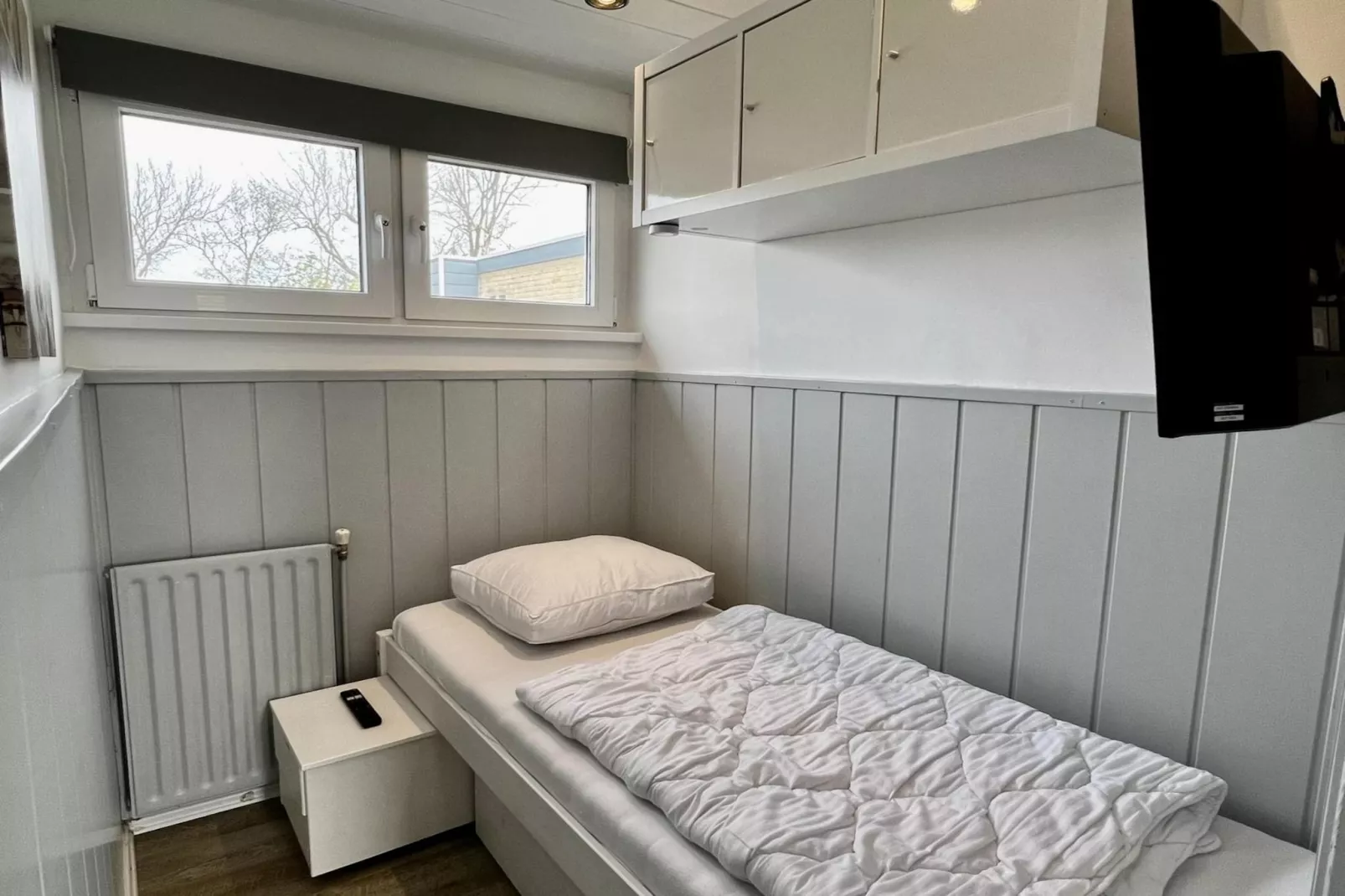 De Schelp 27-Bedroom