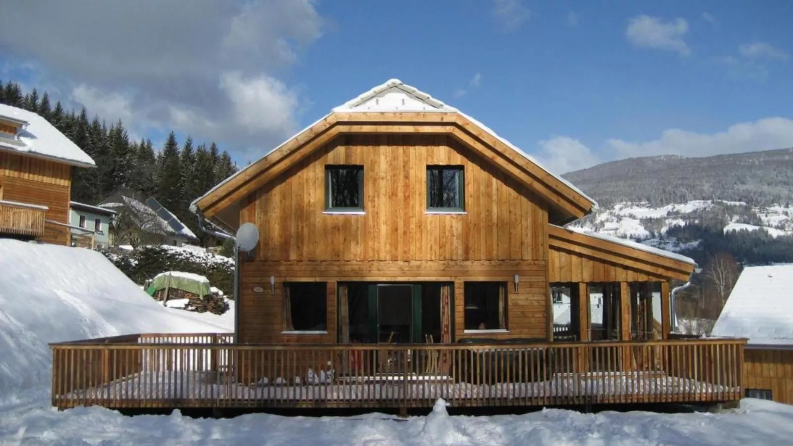 Sjenharieja-Exterior winter