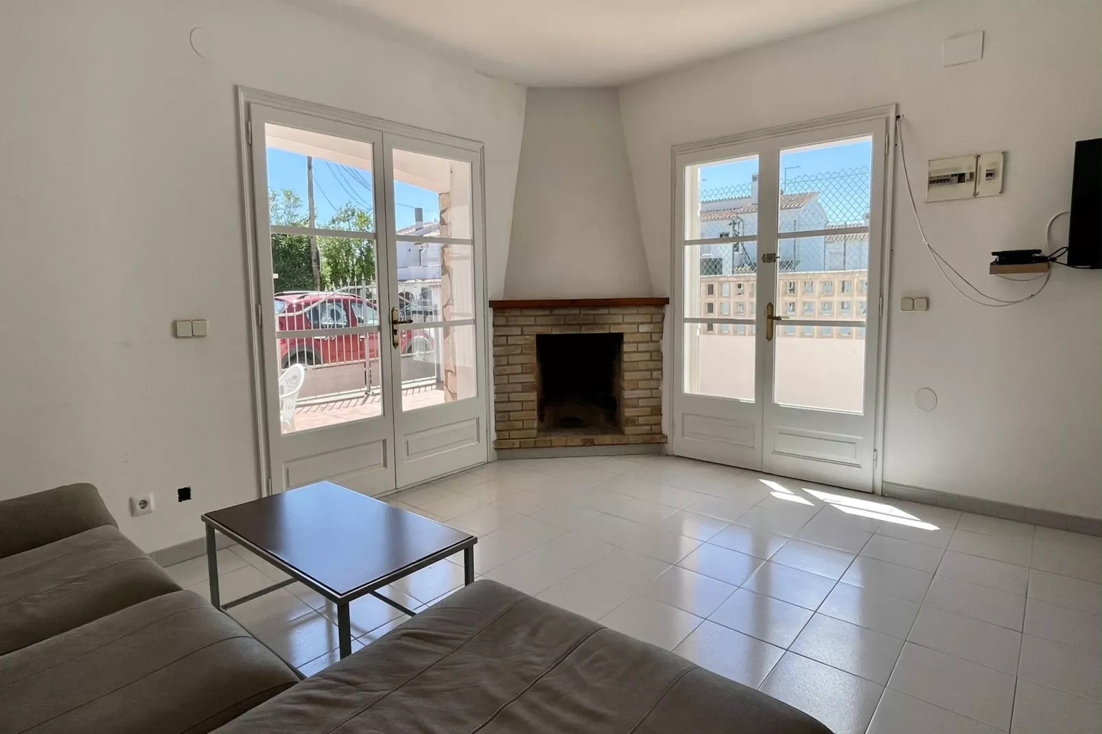 LA VINYA 16-Living room