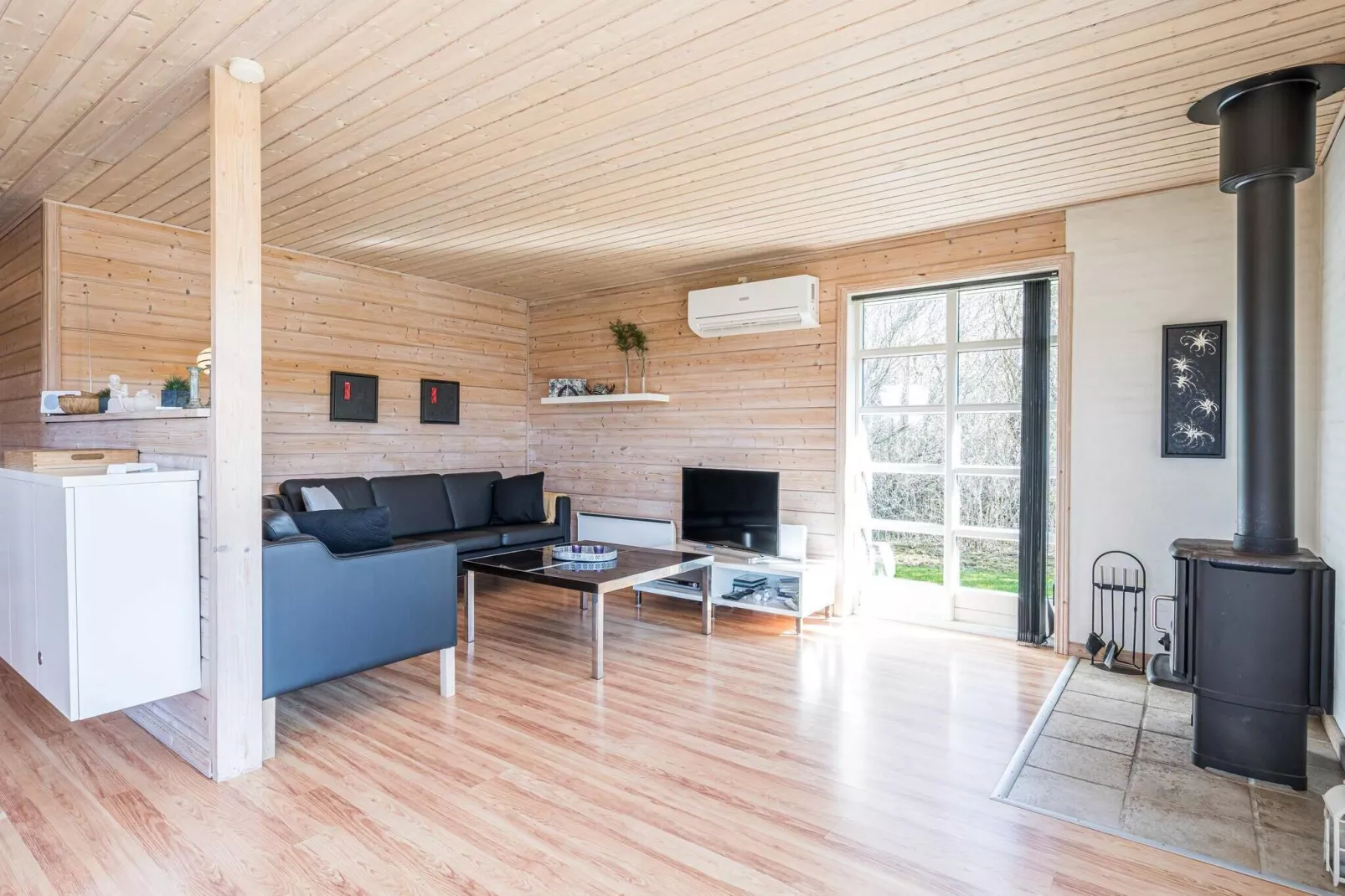 Refuge boise moderne-By Traum-Intérieur