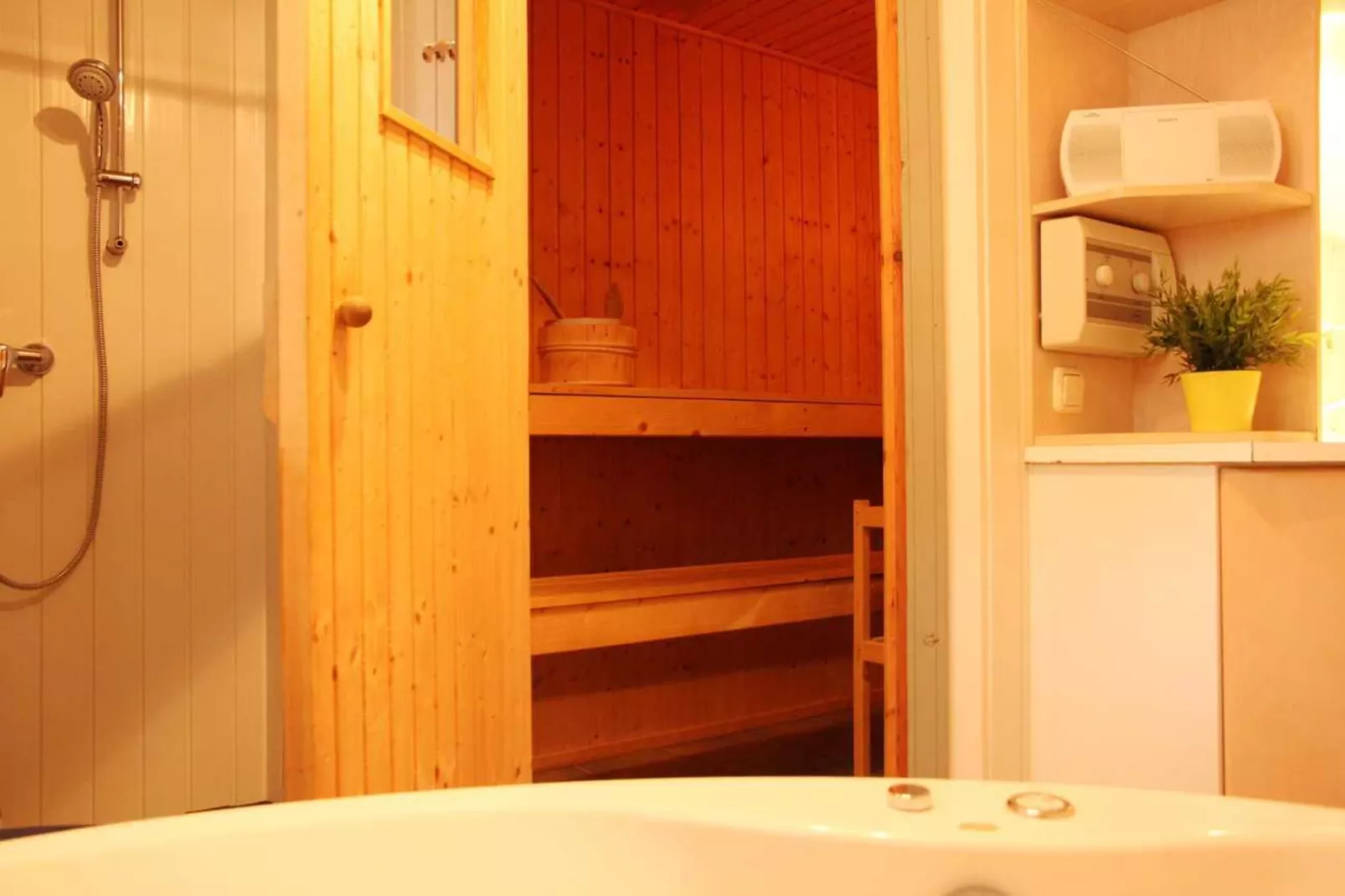 FH Seeschwalbe 98-Bathroom