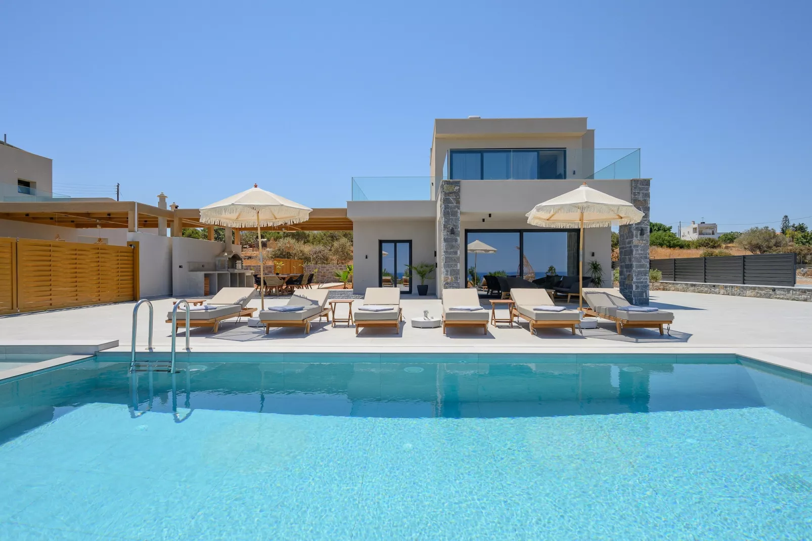 Nysa Luxury villa 2-Pool