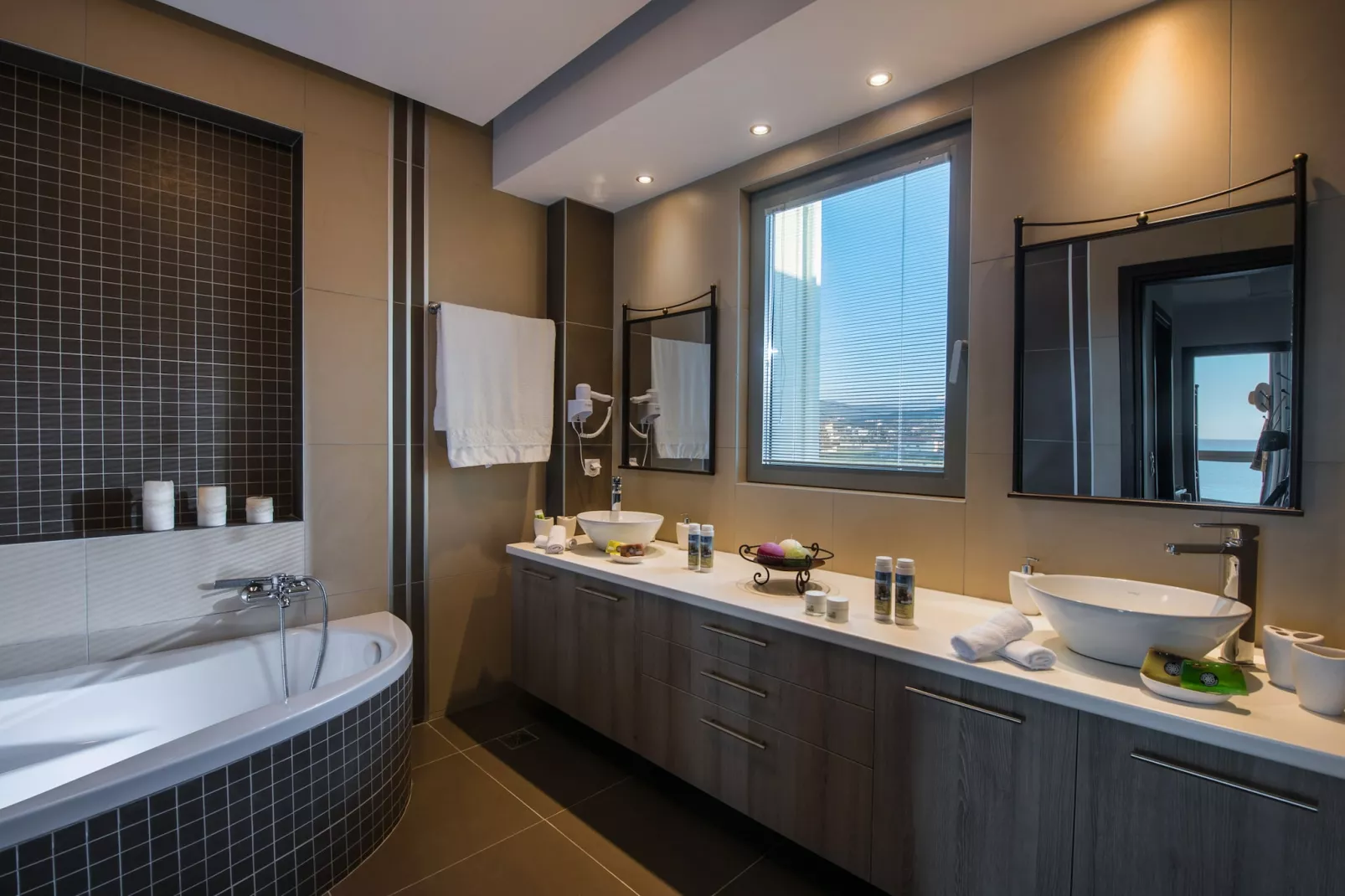 Villa Aphrodite-Bathroom