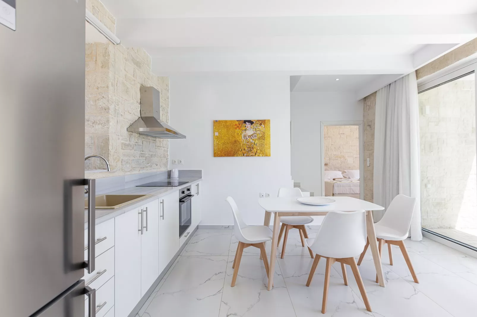 Mythos 2-Kitchen