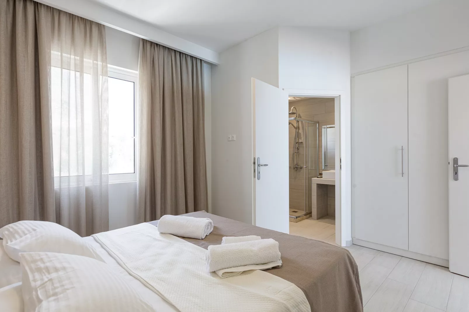 Petres 2-Bedroom