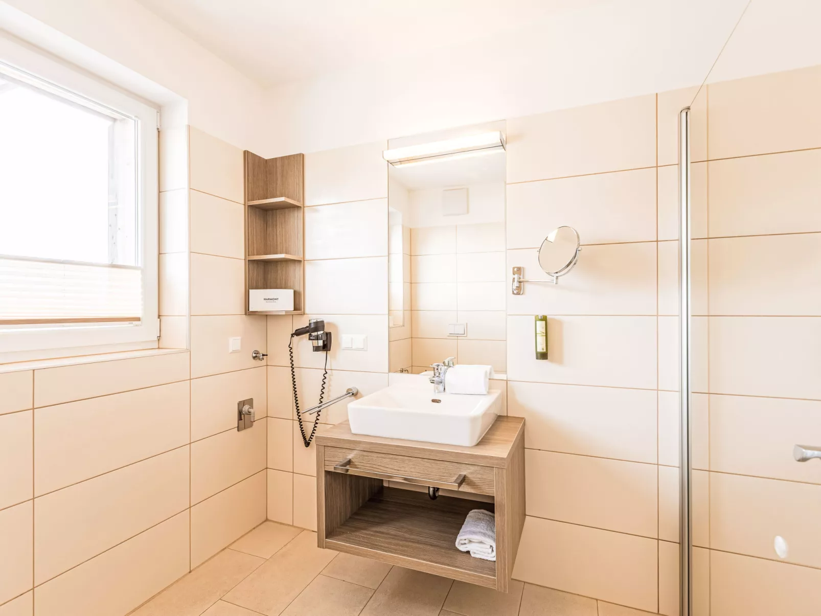 Mit 4 Schlafzimmern und Sauna-Inside