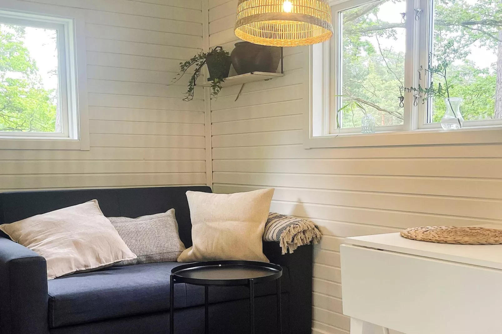 Sommarstuga small-Innen