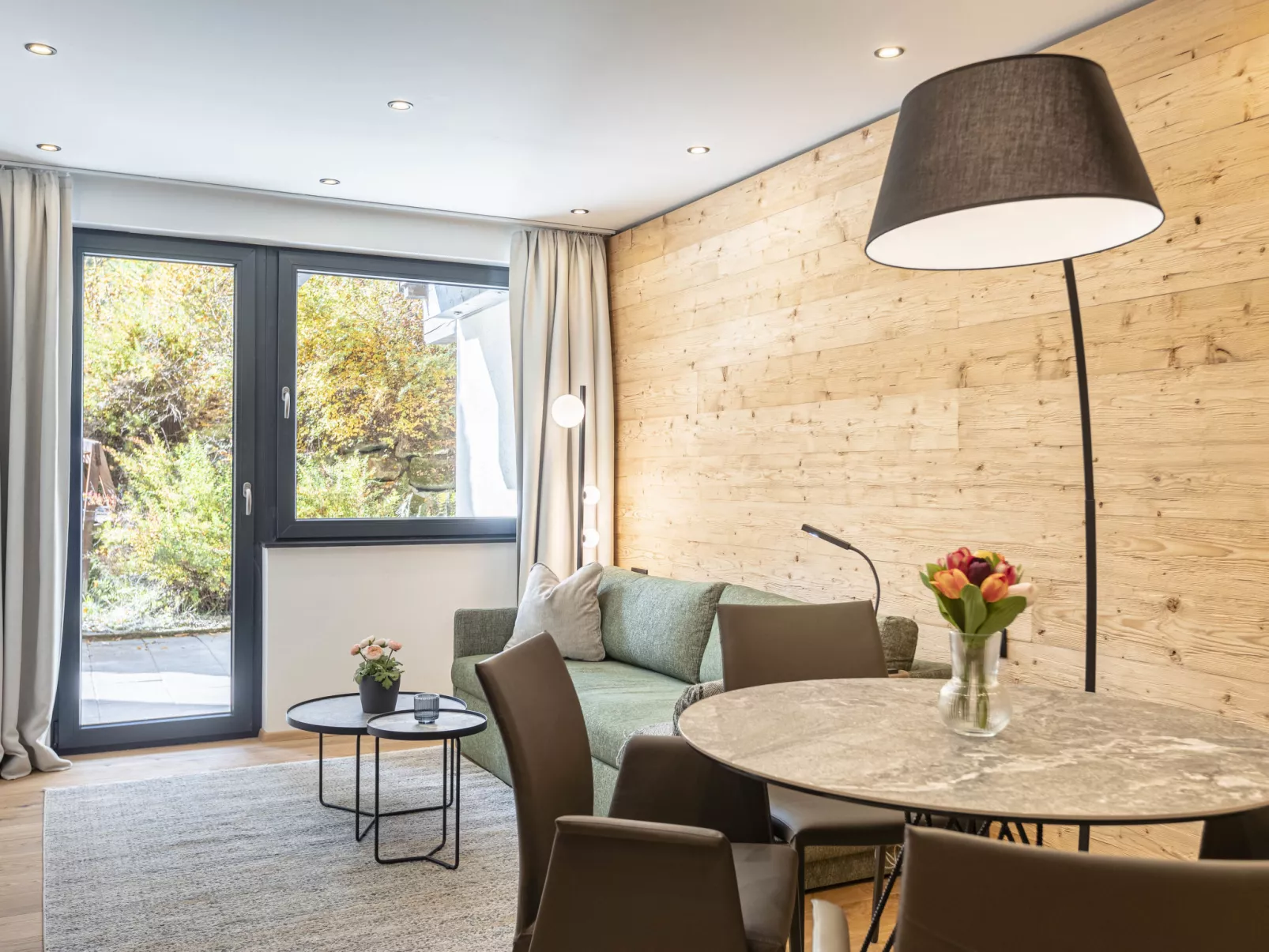 Suite mit 1 SZ & Wellnessbereich-Drinnen