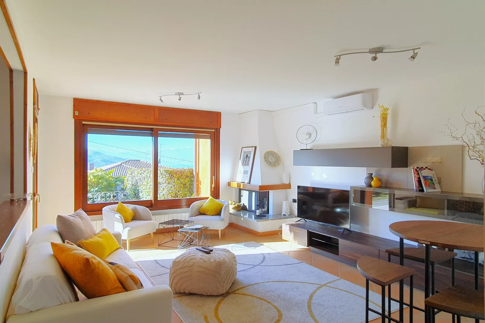 LUN - Casa Luna-Living room