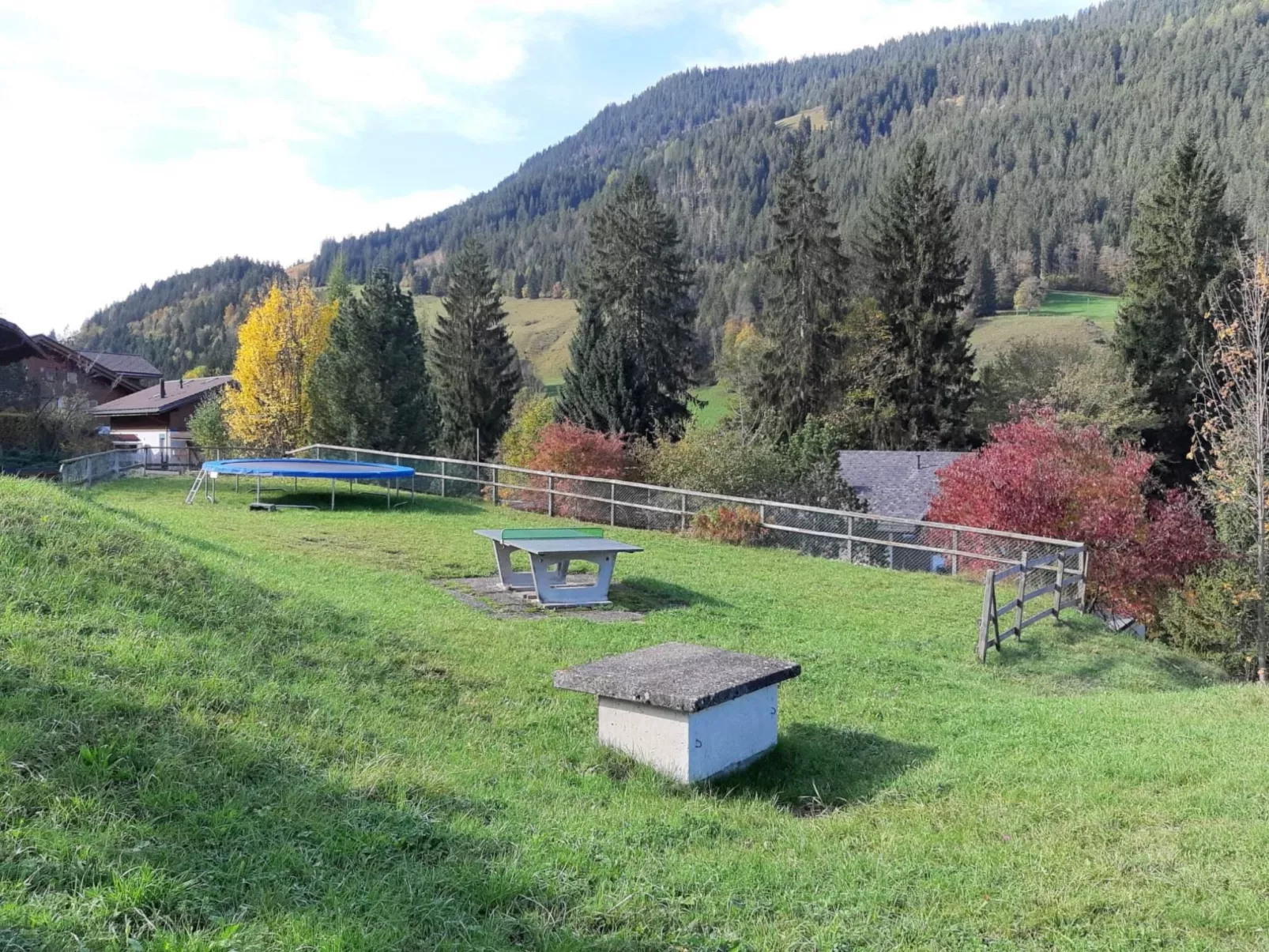 Burkhalter-Draußen