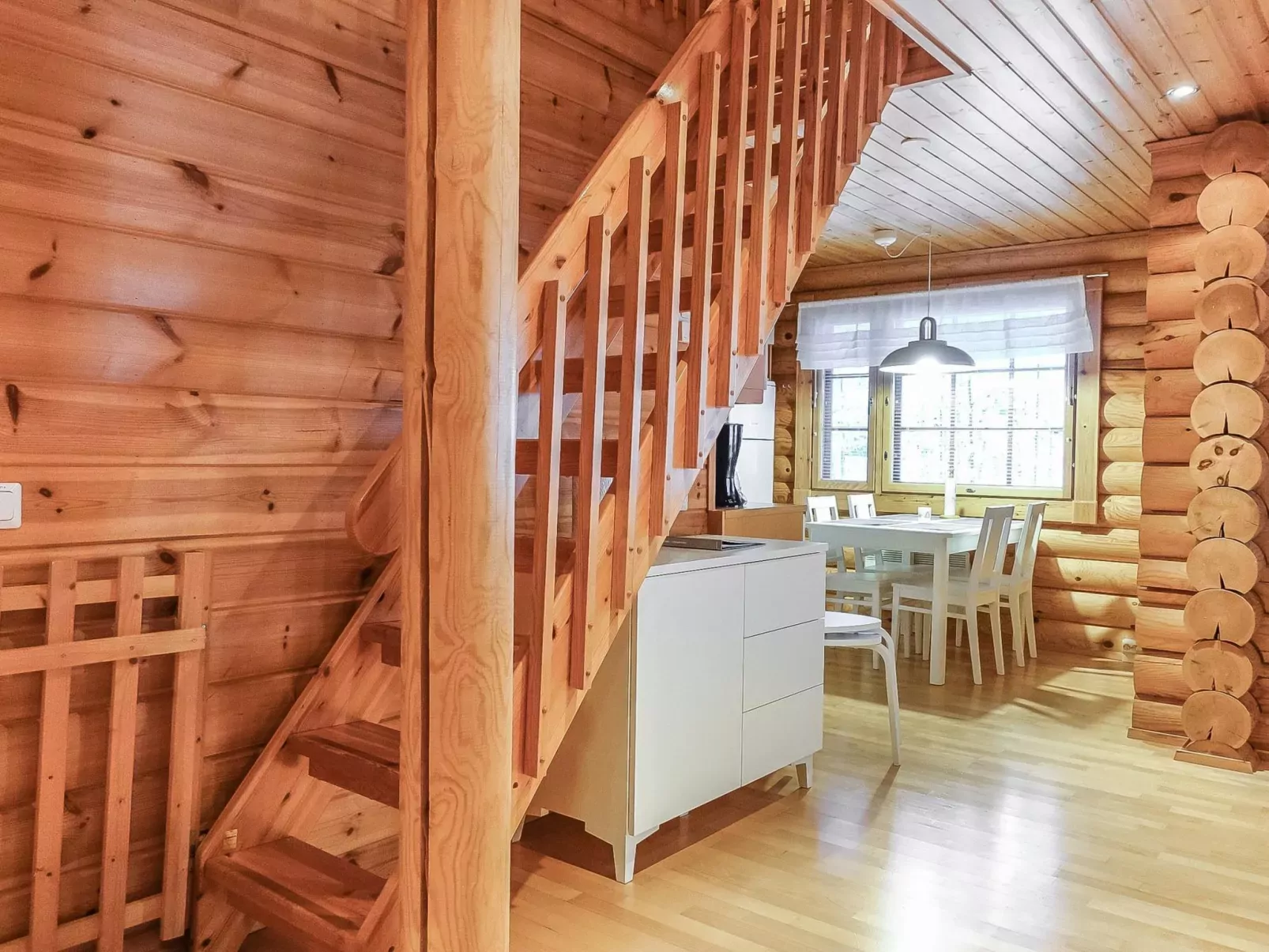 Lomapykälä 1 a-Inside