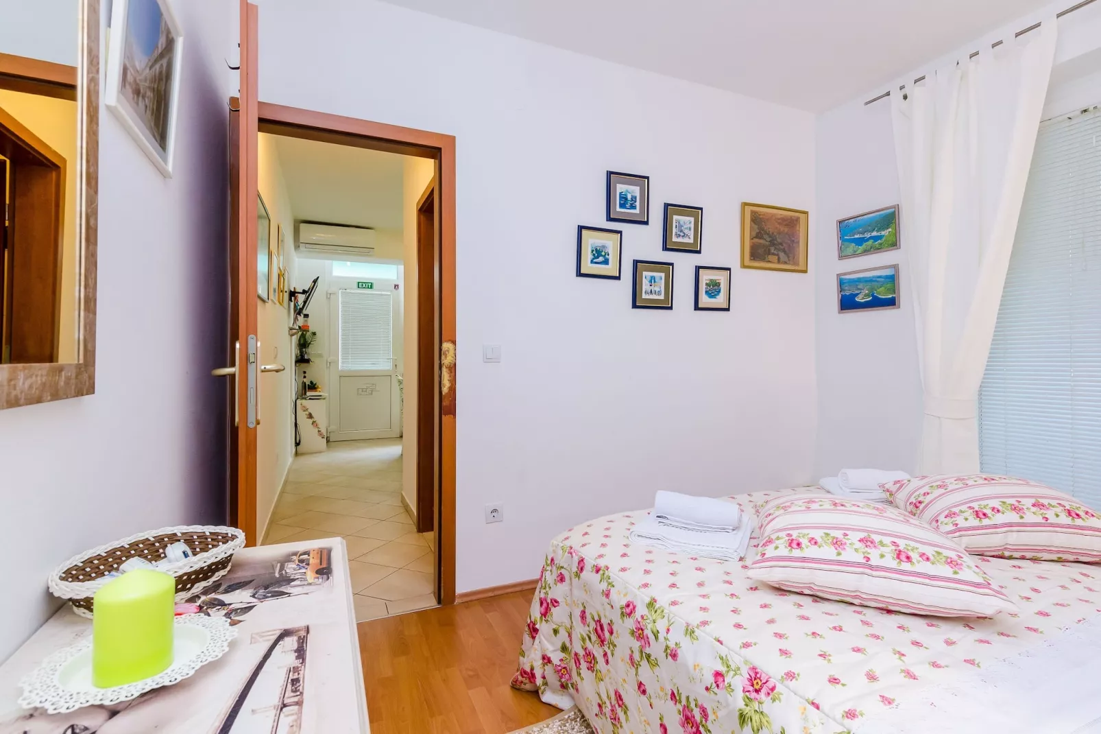 Apartments Captain - One Bedroom Apartment with Terrace (3 Adults)-Bedroom