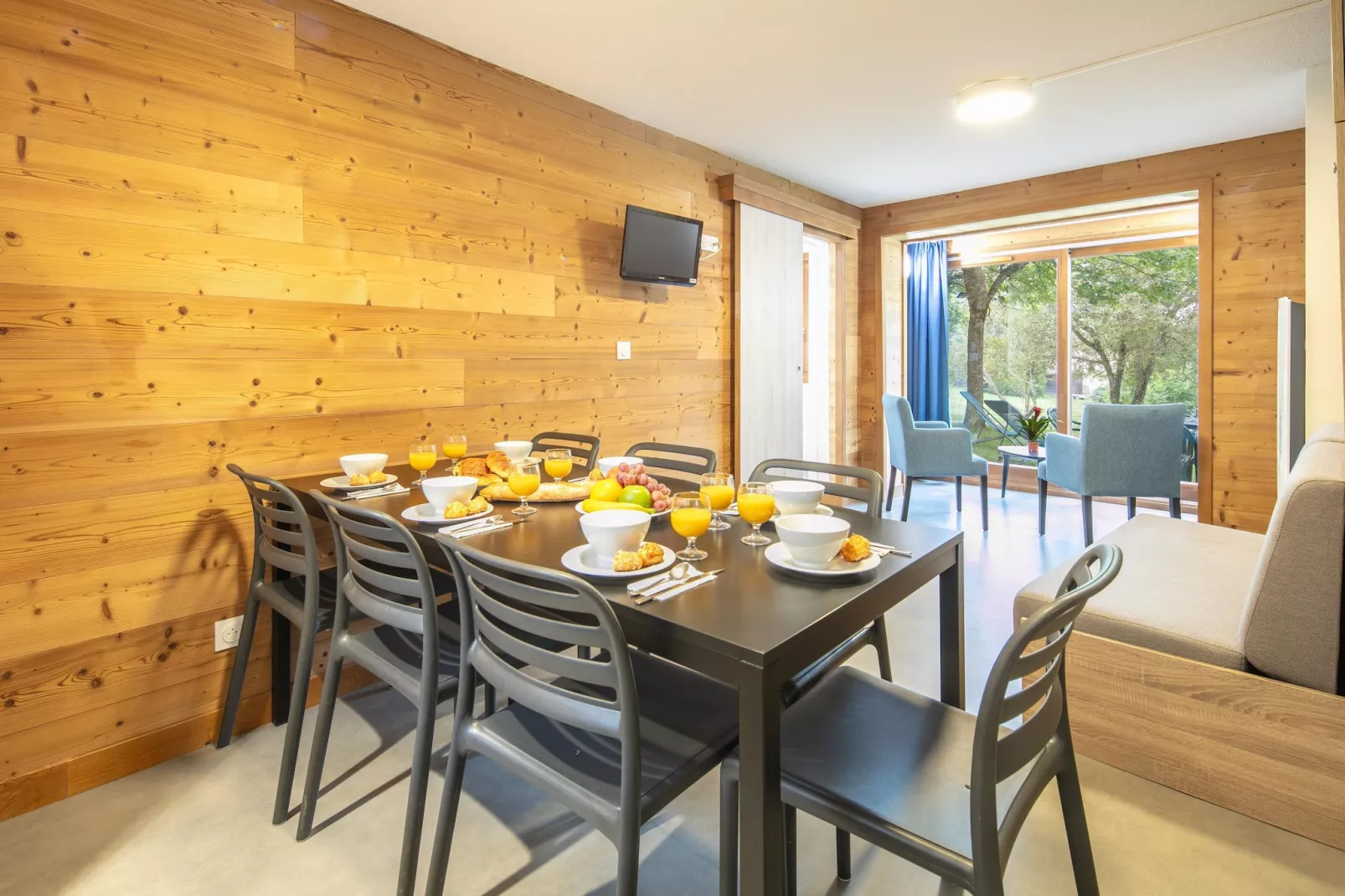 Appartement 3 Pièces 7 Personnes 1  bébé Etage-Dining room