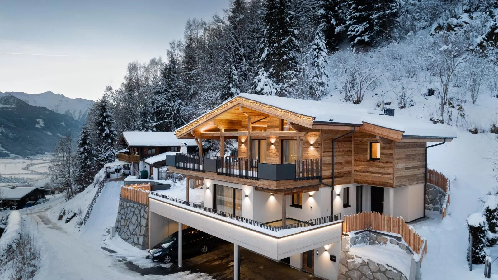 Das Haus am Berg-Exterior winter
