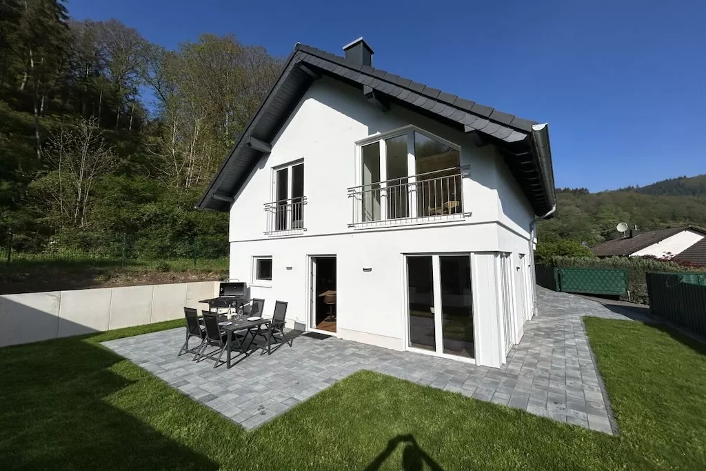 493676-Nicht getaggt