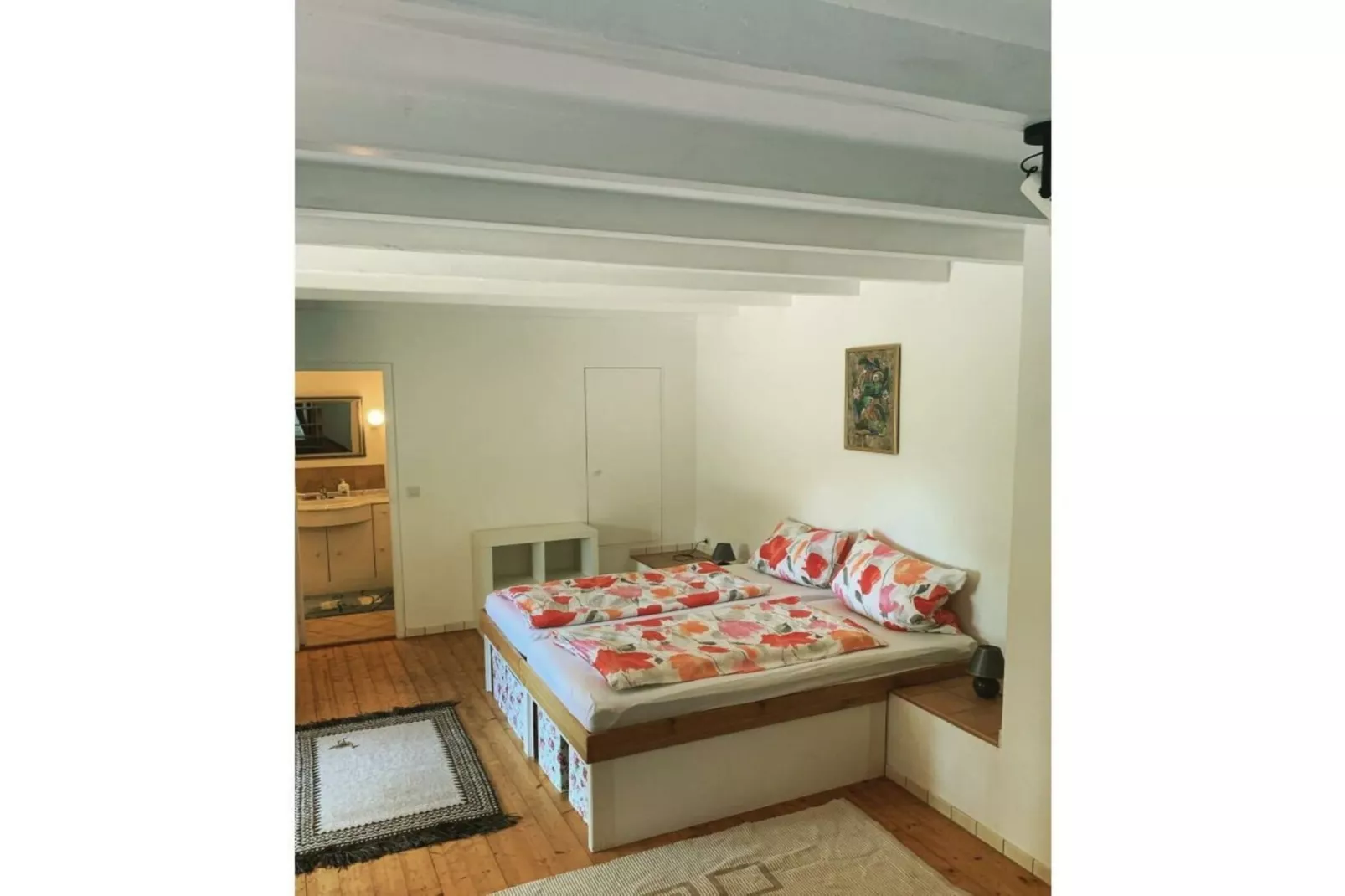 380985-Bedroom
