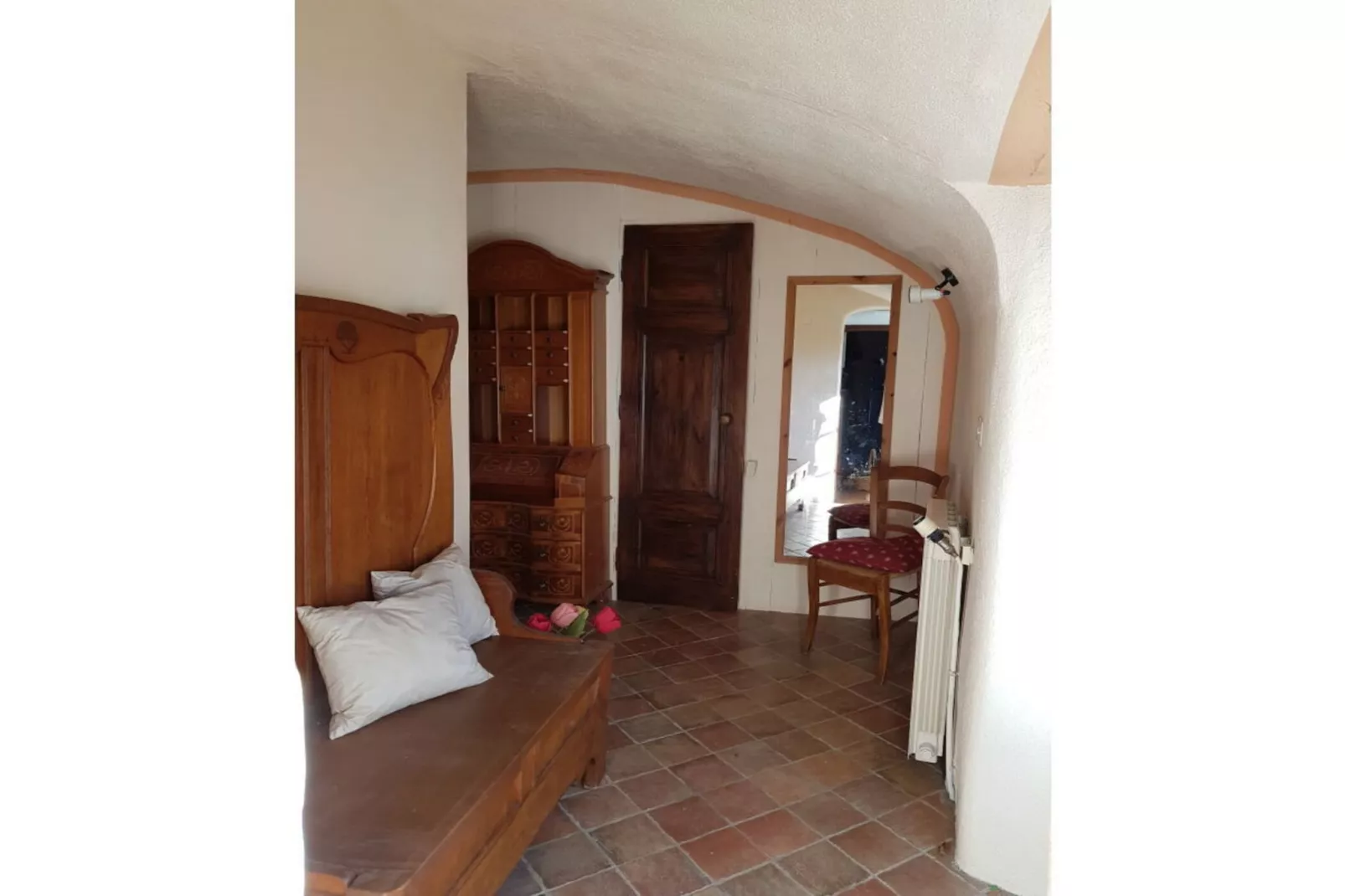 380987-Living room