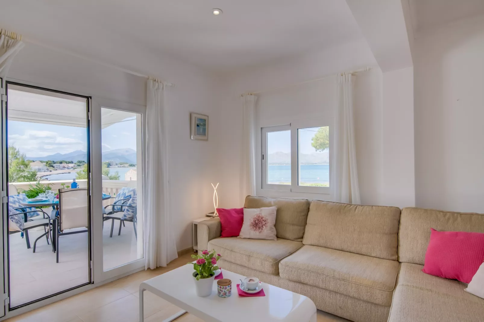 Puesta de Sol-Living room