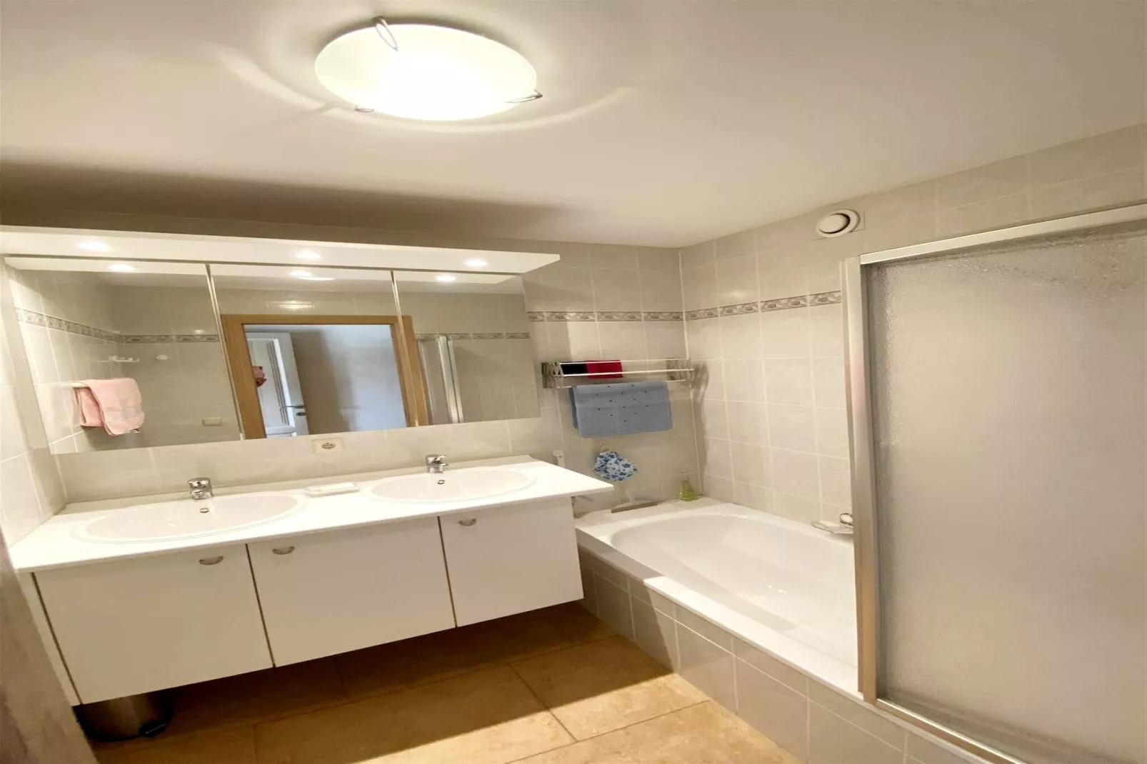 VIKING06 10210-Badezimmer