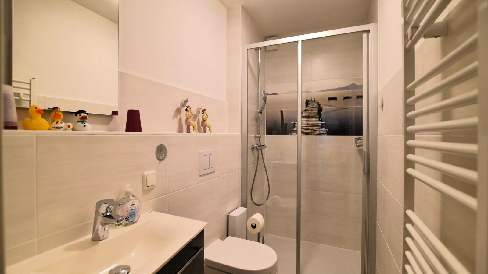 Hecht-Bathroom