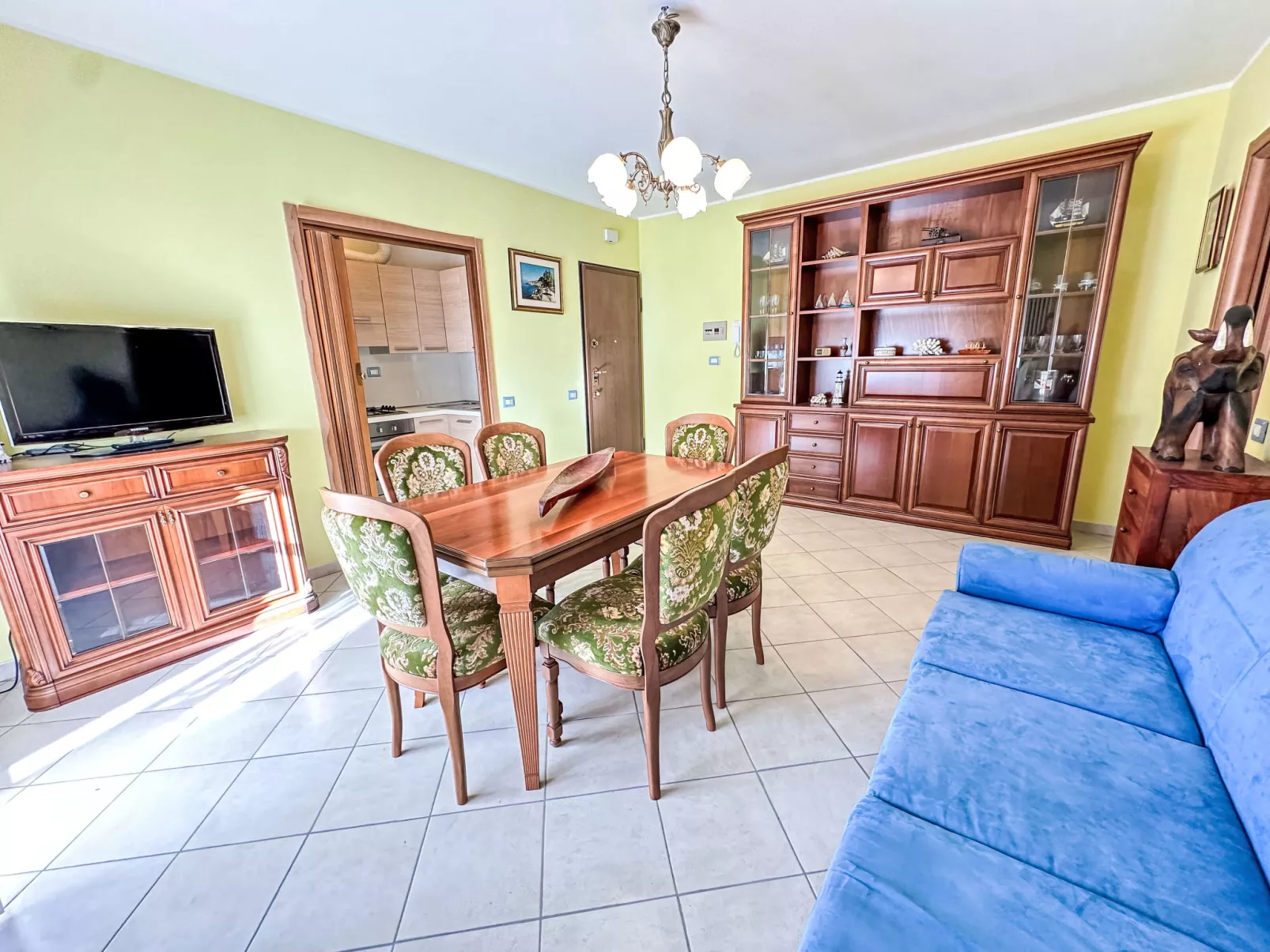 Miralago Guest House-Inside