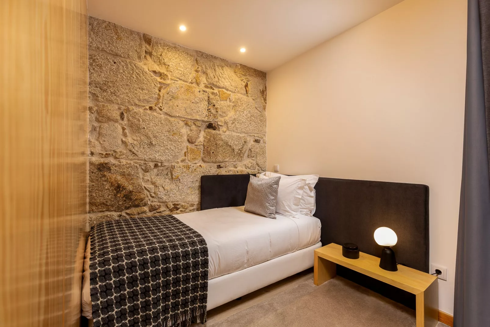 YOUROPO - Ribeira Gaia 1-Bedroom