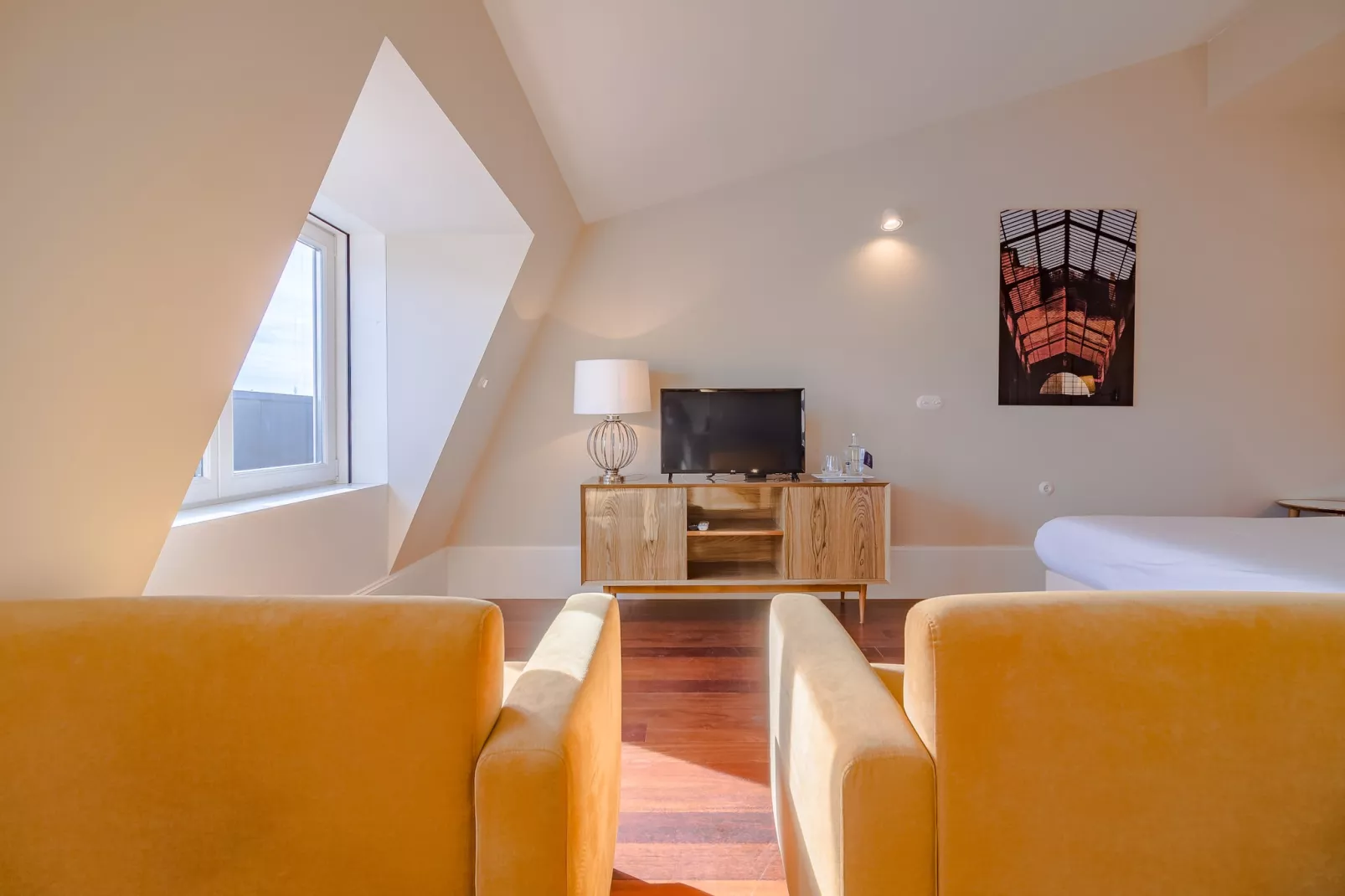 YOUROPO - Market 4C-Living room